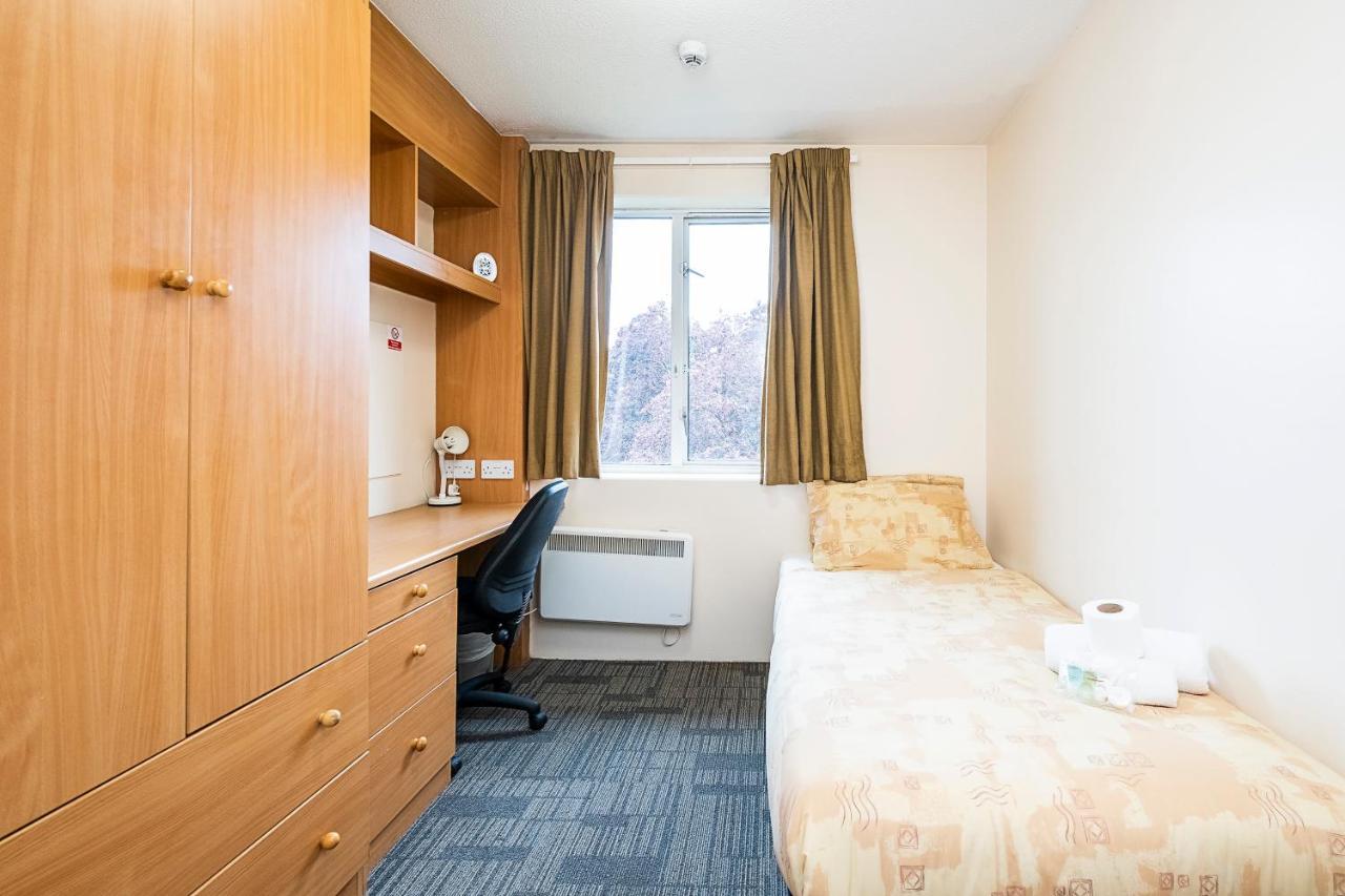 Private Rooms In Colindale - Sk The Hyde Exterior photo